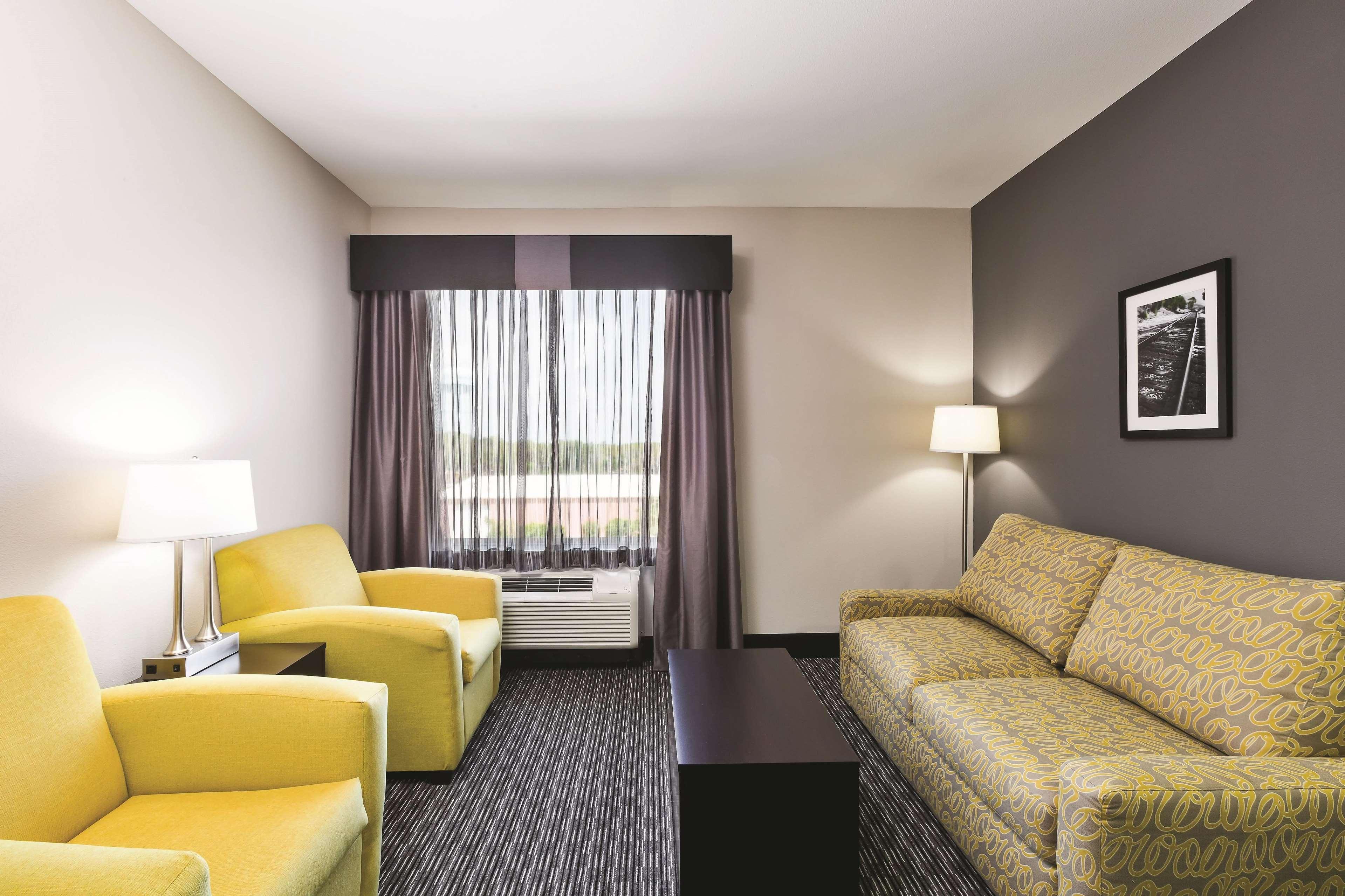 La Quinta By Wyndham Rockport - Fulton Hotel Exterior photo